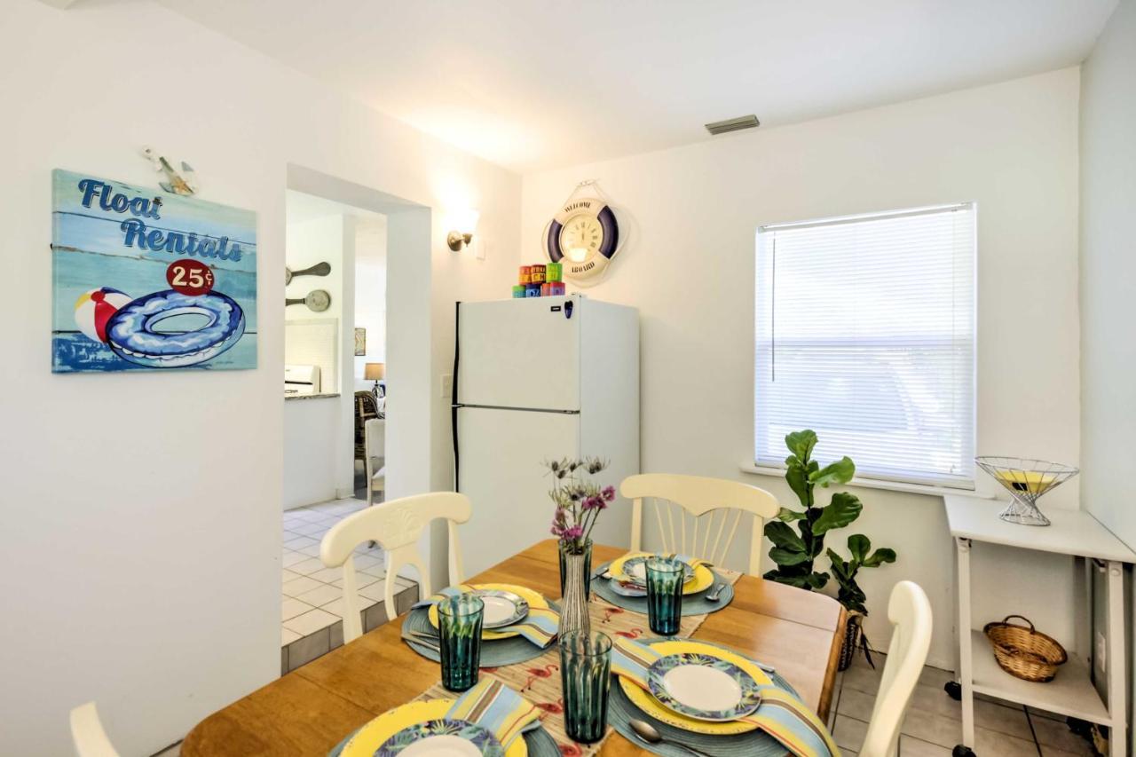 New Smyrna Beach Abode With Fire Pit, Walk To Beach! Eksteriør bilde