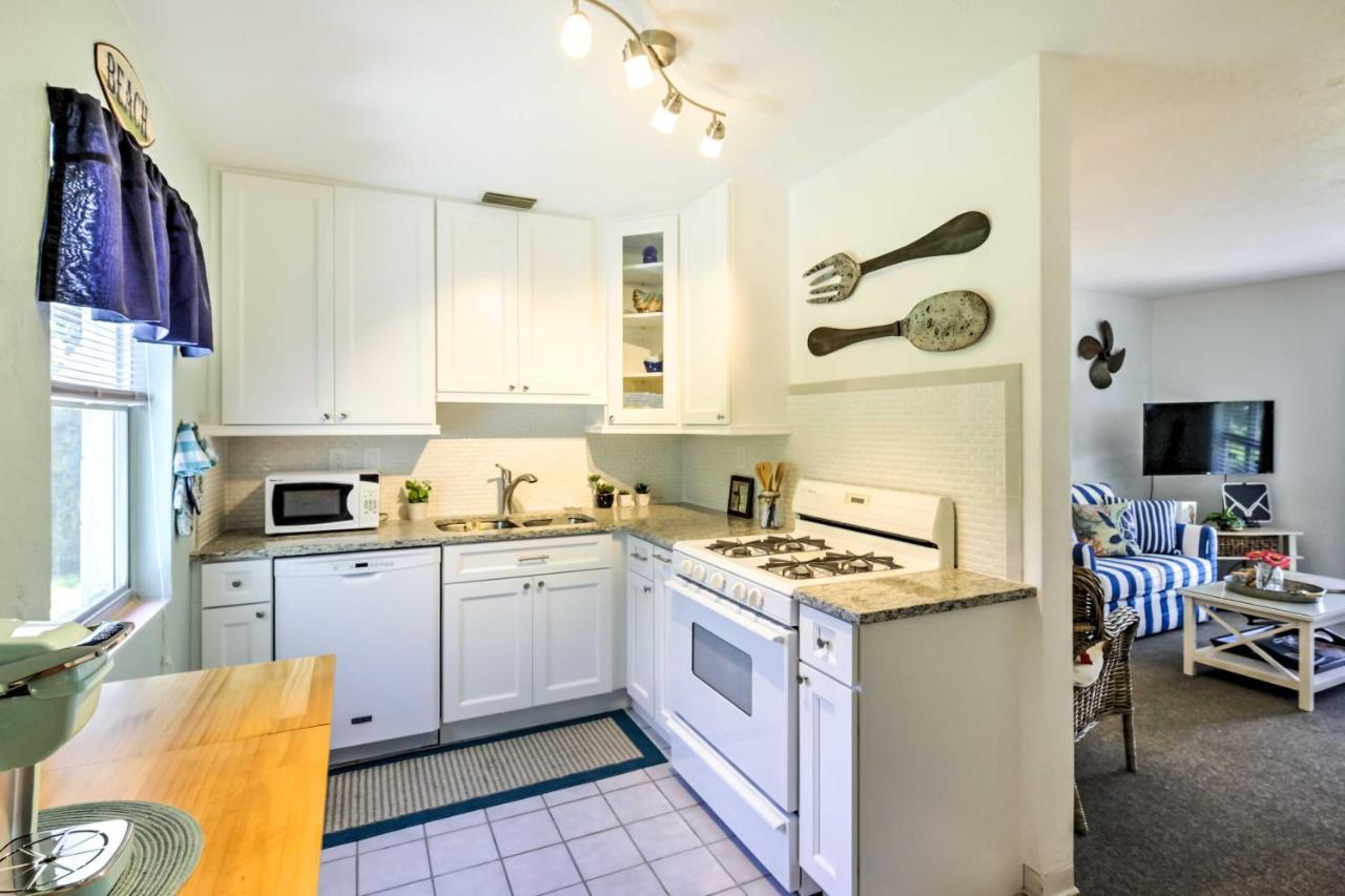 New Smyrna Beach Abode With Fire Pit, Walk To Beach! Eksteriør bilde
