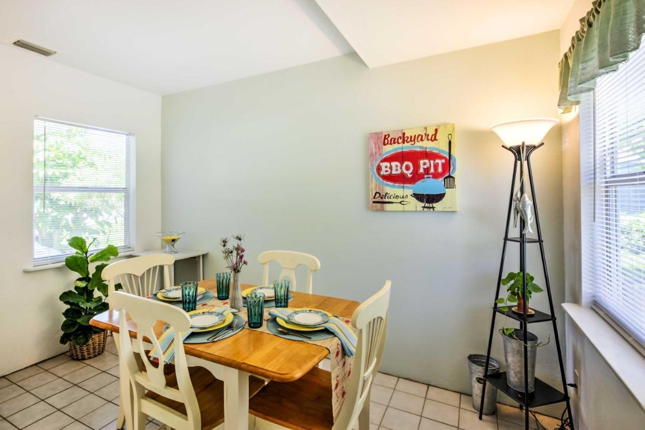 New Smyrna Beach Abode With Fire Pit, Walk To Beach! Eksteriør bilde