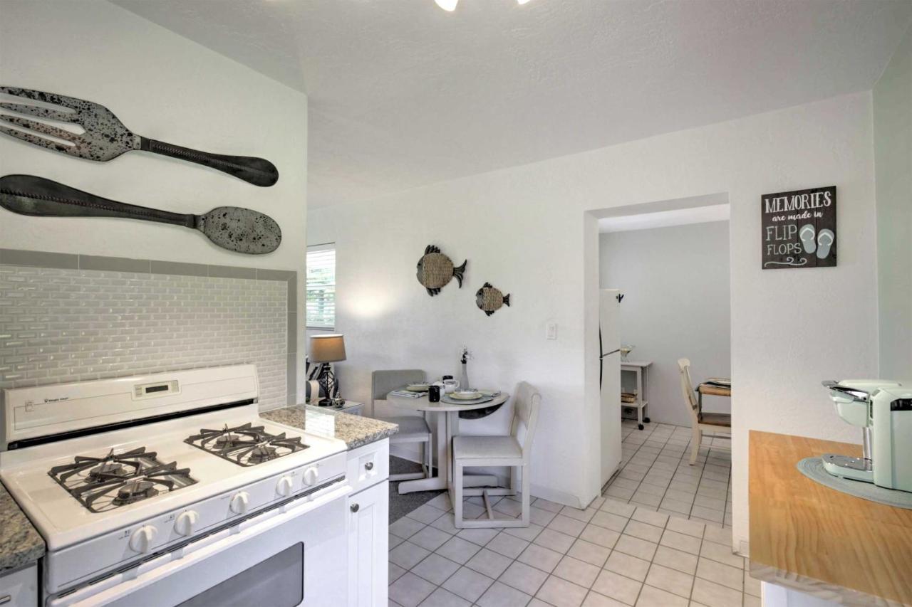 New Smyrna Beach Abode With Fire Pit, Walk To Beach! Eksteriør bilde
