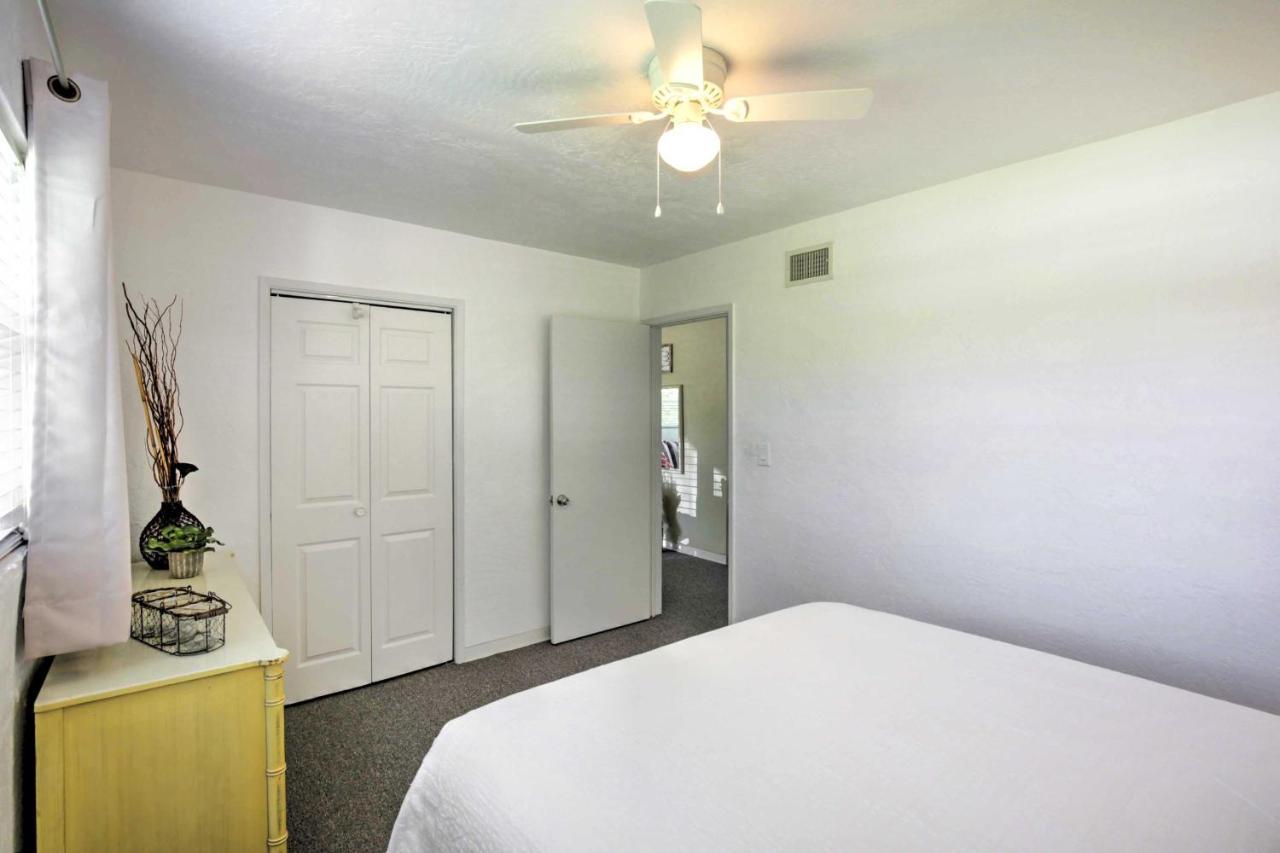 New Smyrna Beach Abode With Fire Pit, Walk To Beach! Eksteriør bilde